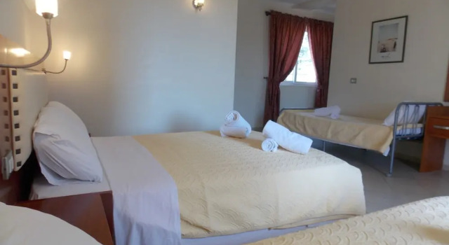 Трёхместный номер Comfort c 1 комнатой с видом на город Hotel Veli