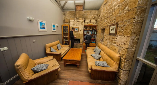 Cobb & Co Lodge, Book Hotel Queenscliff Bellarine Peninsula
