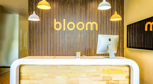 Bloom Hotel - Golf Course Road, Sector 43, Varaa Hotelli Gurgaon 