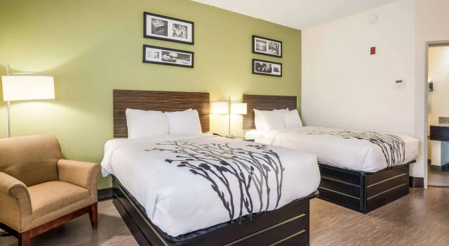 Четырёхместный номер Standard Sleep Inn & Suites Jacksonville near Camp Lejeune