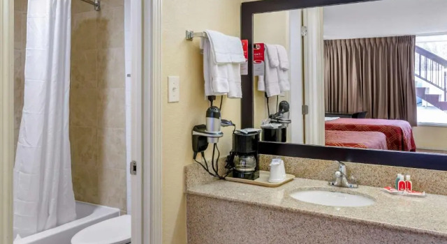 Номер Econo Lodge Roanoke Civic Center