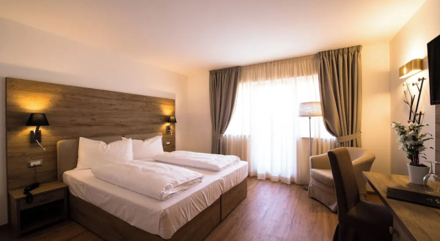 Двухместный номер Standard с балконом Golden Park Resort