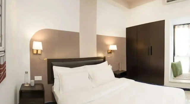 Bedchambers Suite Near Sector 29, Забронировать Апарт-отель Гургаон Gurgaon Region, рядом с Kingdom of Dreams