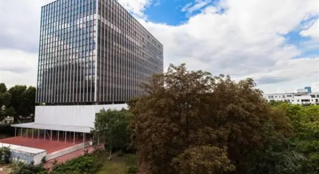 Banquier Halldis Apartment