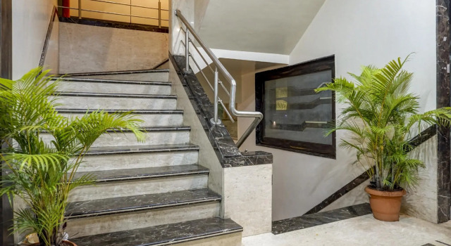 Super Townhouse OAK Regal Inn Near Sant Tukaram Nagar Metro Station, Забронировать Дом для отпуска Недорогие отели штата Махараштры, недорого