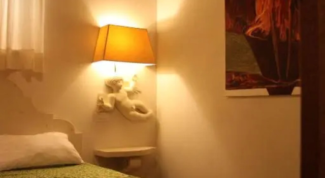 Casa Corsica, Varaa Hotelli Orvieto Umbria