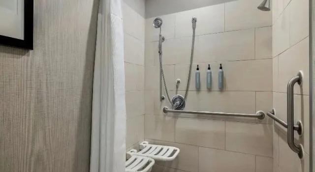 Четырёхместный люкс Residence Inn Marriott Chester