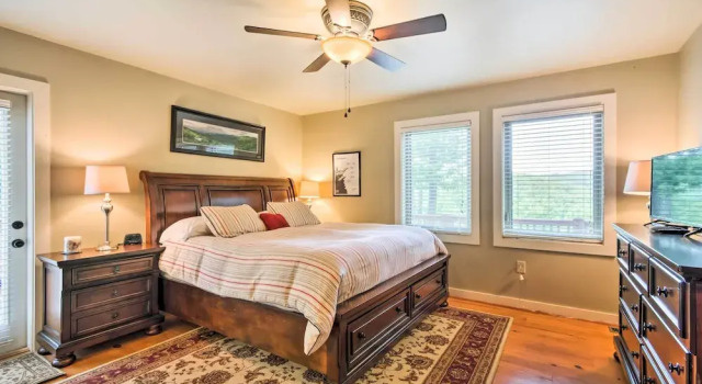 Коттедж Mountain View Boone Home Close to Blue Ridge Pkwy!