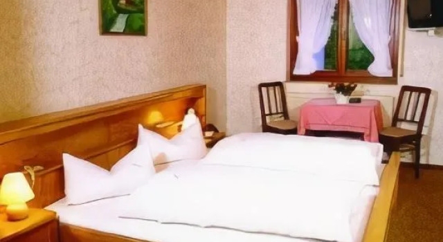 Mühlau, Rezervasyon Otel Talheim Baden-Württemberg