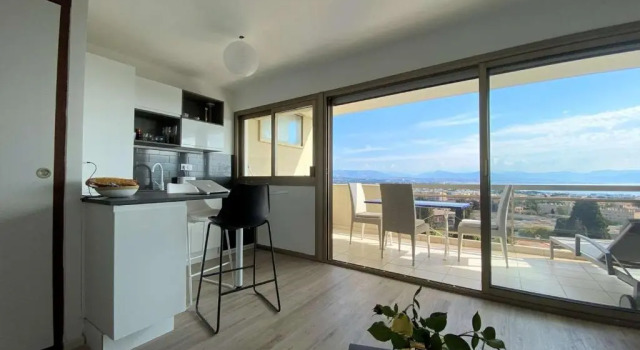 Appartement Antibes, 1 pièce, 3 personnes - FR-1-252-159