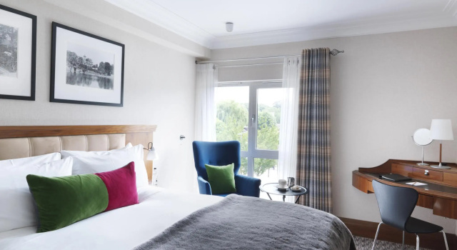 Двухместный номер Standard с видом на реку Reserve, by Warner Hotels - The Runnymede on Thames