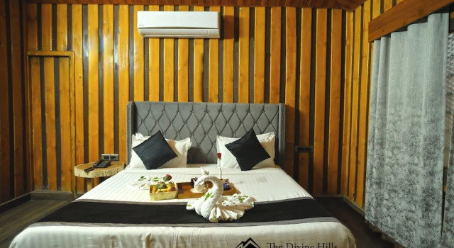 Коттедж Premium The Divine Hills Resort Suites with Private Pool Near IIM Udaipur