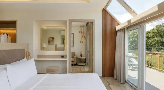 Люкс Himalayan Hideaway Resort Pokhara, The Centara Collection