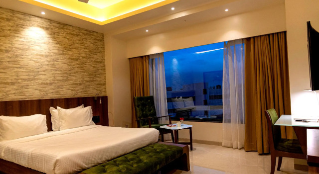 Hotel Pratham, Prenota Hotel Hotel a Solapur con colazione, Colazione