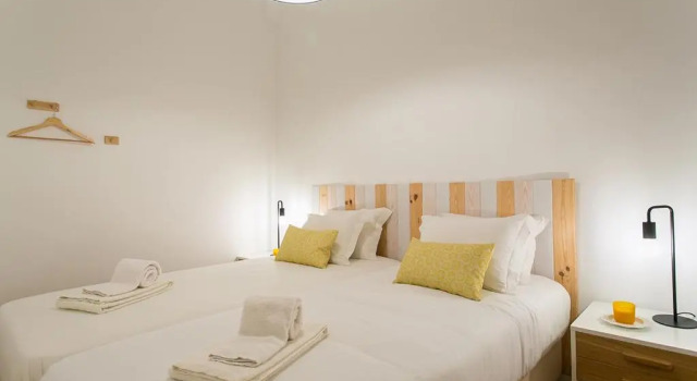 LovelyStay - Cozy 3BDR Apartment in Estrela