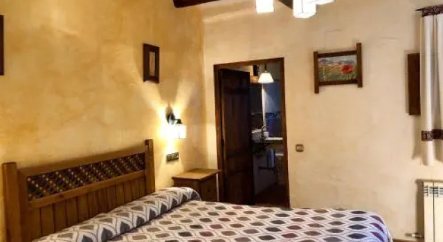 Cortijo la Loma de la Alpujarra, Забронировать Отель Португос La Alpujarra