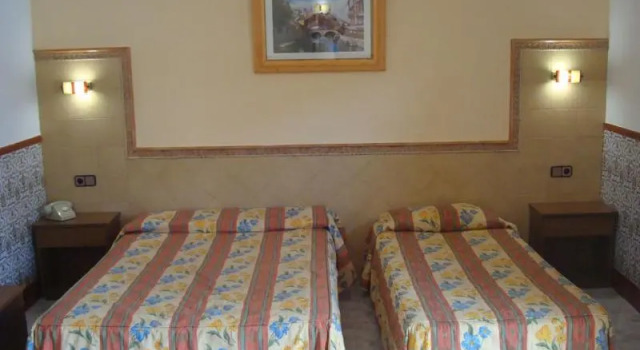 Двухместный номер Standard с балконом Hotel Univers