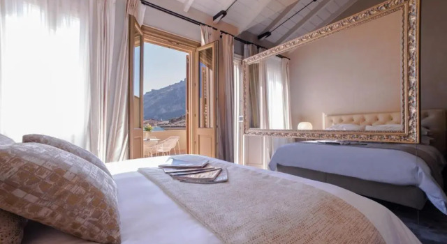 Двухместный люкс Deluxe Castellano Hotel & Suites