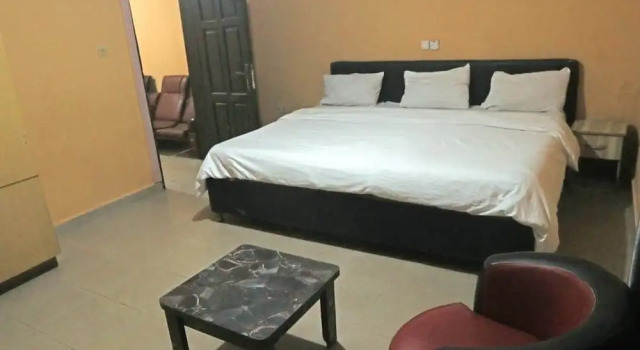 Camera Standard Semper Diamond Lodge