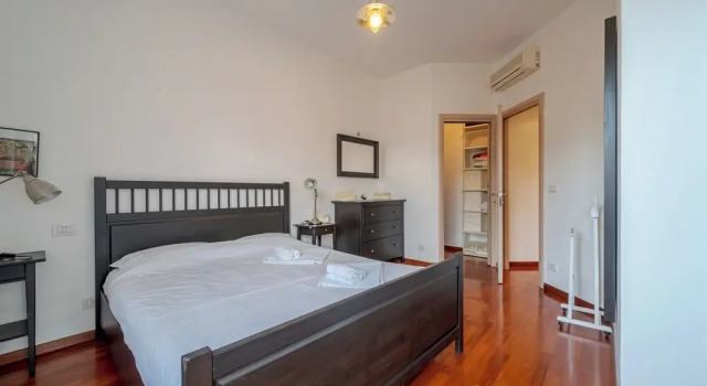 Апартаменты Superior Genoa Getaway! Sturla Comfy Flat X2 Free Parking