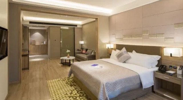 Люкс Deluxe Morning Hotel (Changsha Provincial Government Store Subway Station Store)