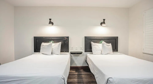 Четырёхместный номер Standard The Greens Hotel on Stockton
