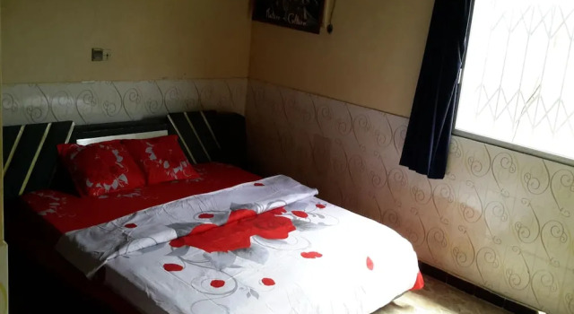 Villa Des Hôtes Toumodi, Varaa Villa Mökit kohteessa Toumodi, Mökki