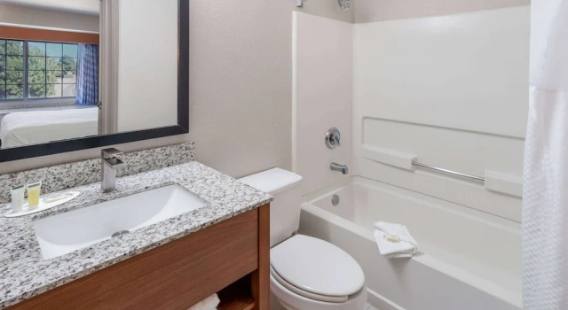 Dobbelt suite Days Inn & Suites by Wyndham Greeley