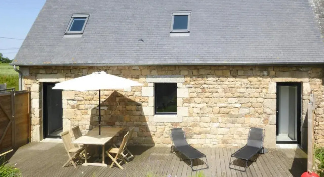 Коттедж Stone House in Brittany Near Sandy Beaches