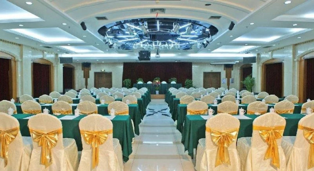 Longquan Sunny Hotel