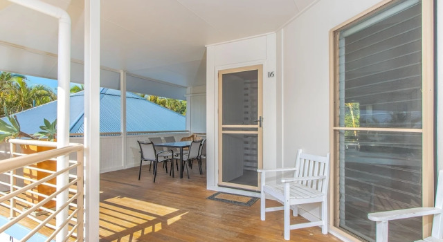 Апартаменты Deluxe Hastings Cove Waterfront Holiday Apartments