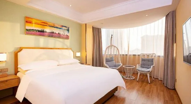 Suite Deluxe Century Hotel