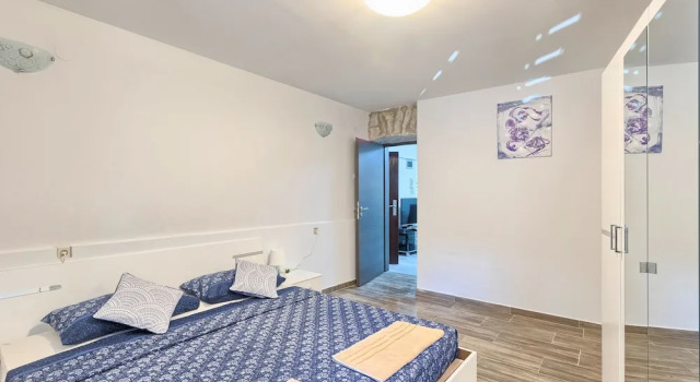 Hostel Pula, Забронировать Хостел Хостелы Пула, рядом с Pula Twin Gates, Хостел