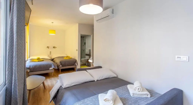 Номер Standard City Garden Bed and Breakfast