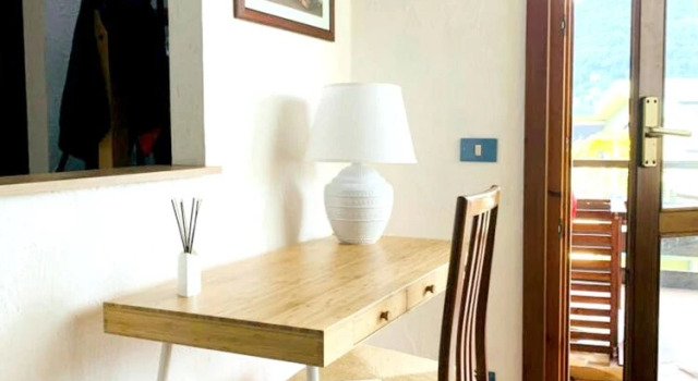 Apartment With one Bedroom in Lavena Ponte Tresa, With Wonderful Lake View, Enclosed Garden and Wifi, Забронировать Апартаменты/квартира Апартаменты Понте-Треза, Апартаменты/квартира