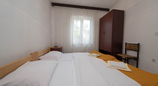 Apartments Biserka, Забронировать Апартаменты/квартира Отели Приморско-Горанской жупания с парковкой, Парковка