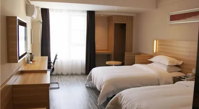 Двухместный номер Business с красивым видом из окна City Convenience Hotel (Zhongshan Bus Terminal Longrui Clothing City Branch)
