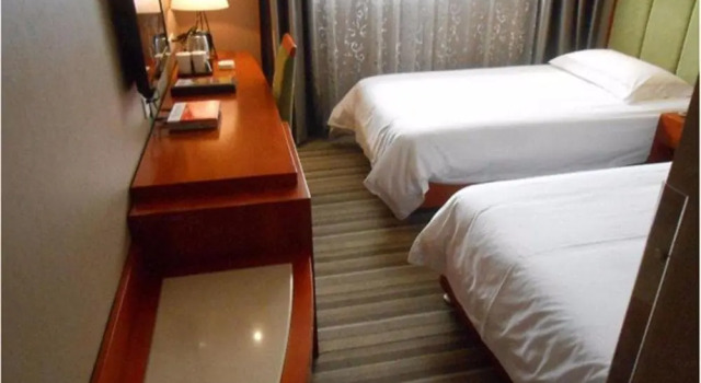5Yue Chain Hotel (City Hall Plaza)