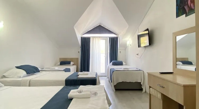 Четырёхместный номер Economy Мансарда Nefis Hotel Ölüdeniz