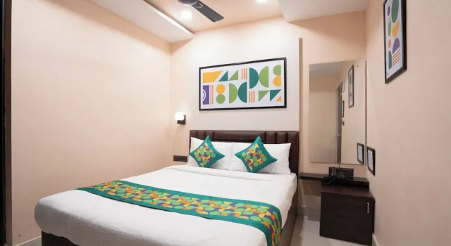 Двухместный номер Economy Treebo Airport Inn