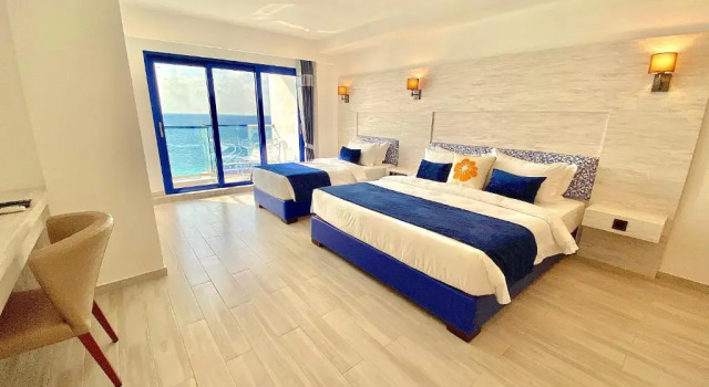 Семейный номер Deluxe с балконом и с видом на море Kaani Palm Beach