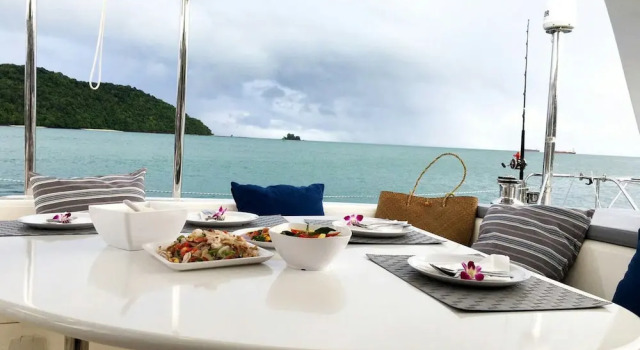 Discover Catamaran Phuket - Lagoon421, Забронировать Отель Отели Южного Таиланда с парковкой, Парковка