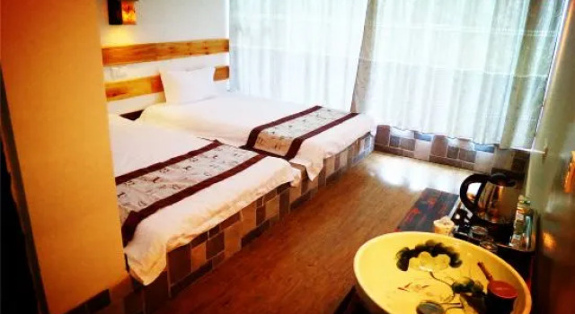 Номер Standard Yellow Cloth Reflection Inn