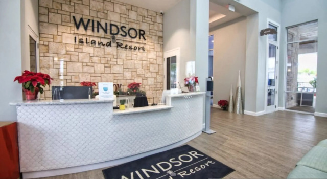 5 Bed Fun Themed Windsor Island Resort Getaway