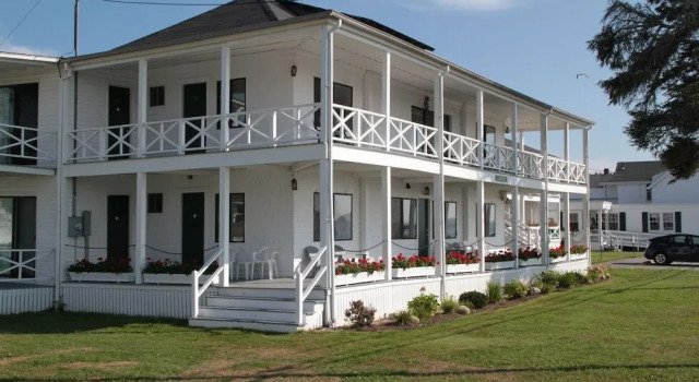 Bluebird Ocean Point Inn, Забронировать Отель Бутбей-Харбор Мэн