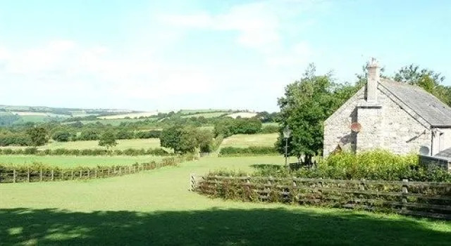 Higher Hartswell Farm, Prenota Agriturismo Saint Winnow Regno Unito