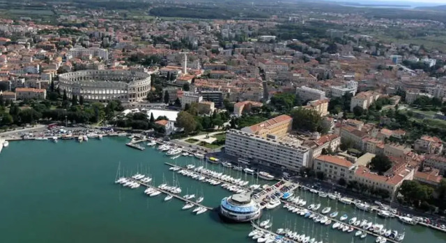 Апартаменты Apartment near Beach and Historical Center of Pula