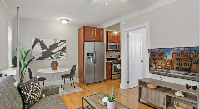 Апартаменты Classic Homey 1BR - Eastwood 2S