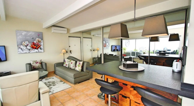 Appartement 72 m2 vue mer terrasse, Забронировать Апартаменты/квартира Бандоль Bandol Wine Route, рядом с Plage du Grand Vallat
