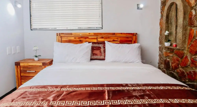 The Crib Guesthouse house, Забронировать Отель Отели Йоханнесбург 3 звезды, рядом с Ferndale Village Shopping Centre, 3*